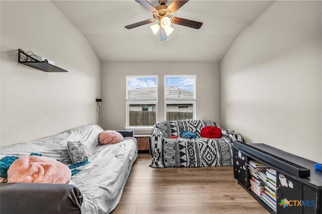 Building Photo - 1207 Prospector Trl