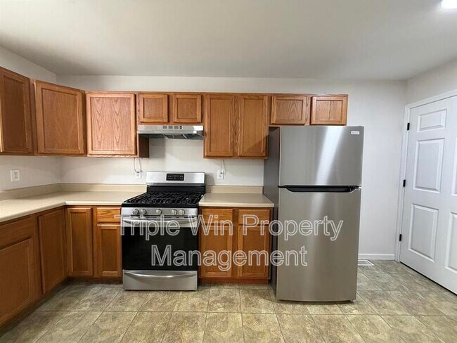 Building Photo - 226 Diekamp Ln