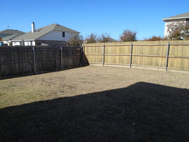 Building Photo - 1424 Krista Dr