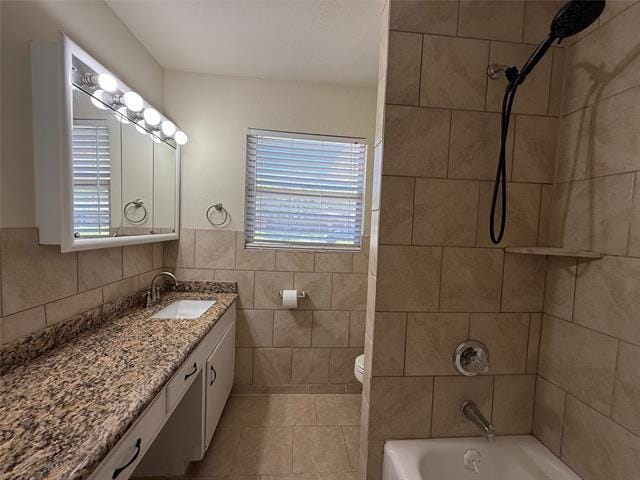 Building Photo - 1135 Park Center St