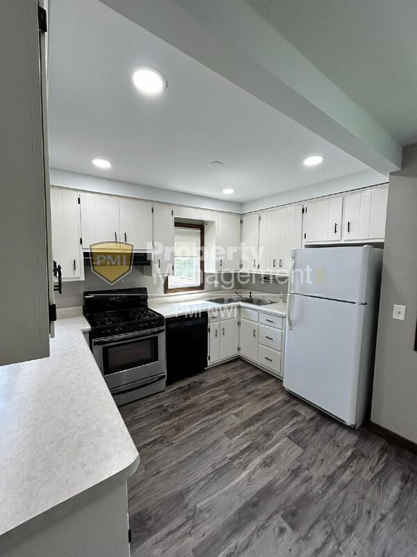 Building Photo - 12419 Cedar Lake Rd