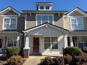 Building Photo - 2BR Townhome in Shadow Glen