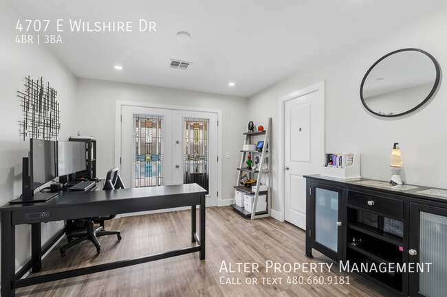 Building Photo - 4707 E Wilshire Dr