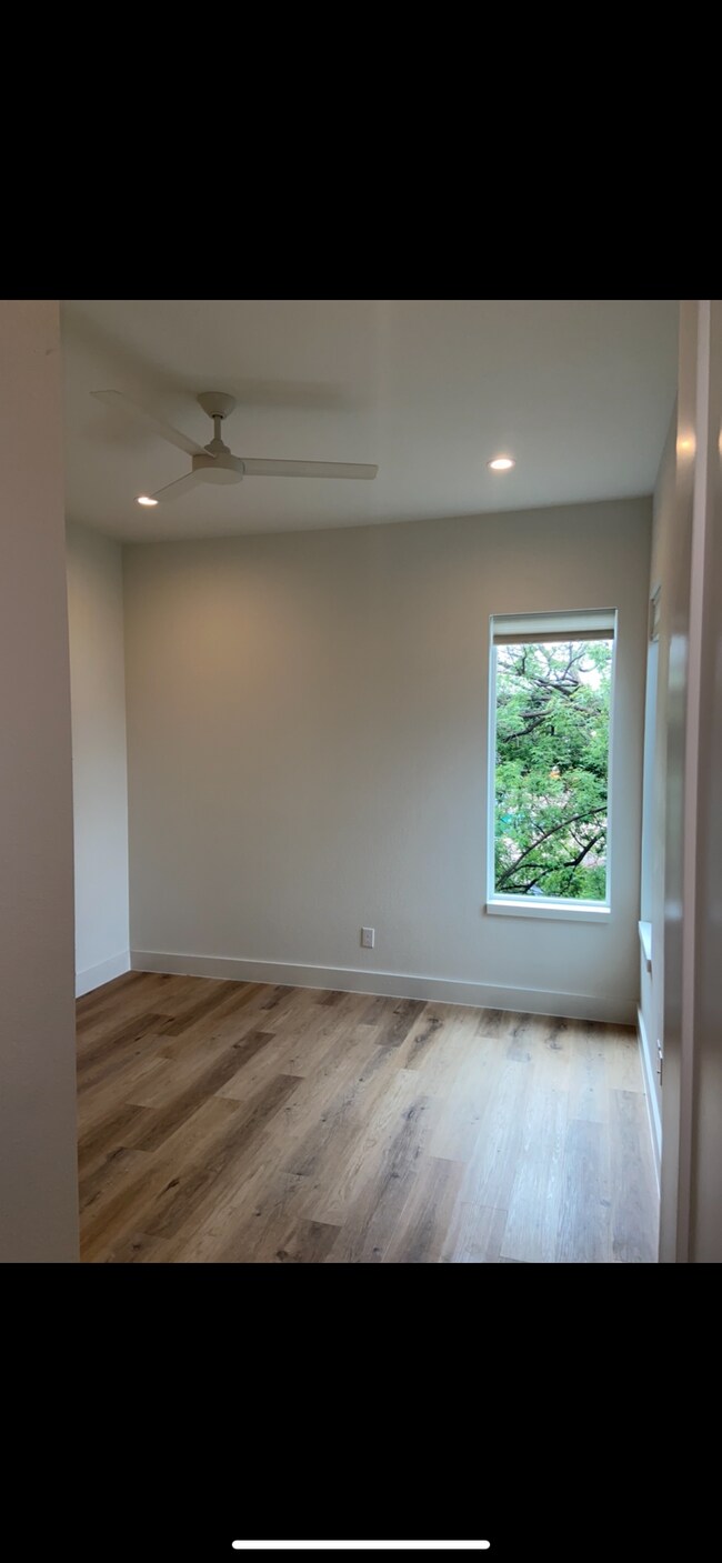 Building Photo - 3525 Rutz St