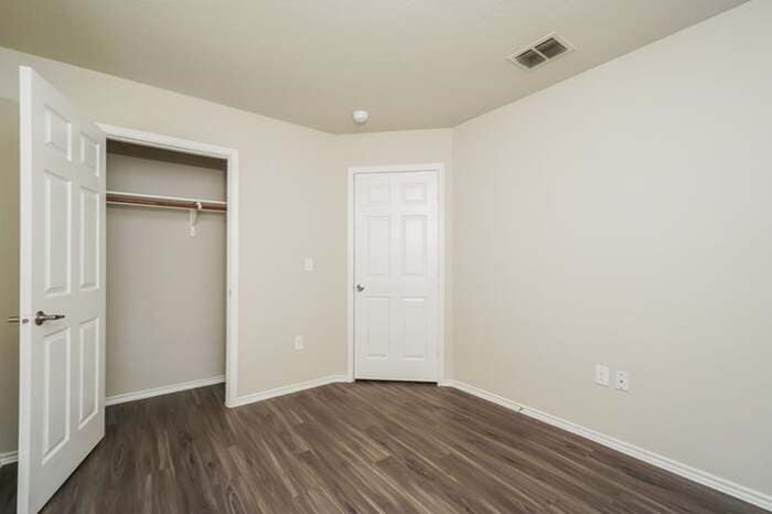 Building Photo - 7523 Whispine