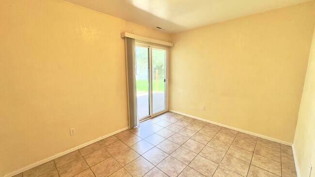 Building Photo - 4270 Deerfield Hills Rd