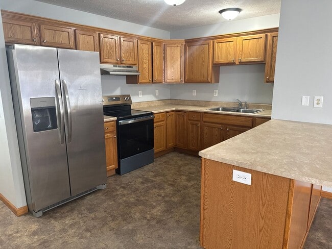 Building Photo - 2914 Sandy Ln