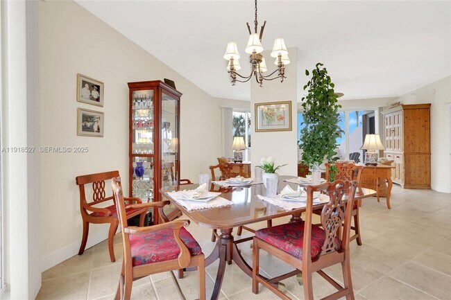 Building Photo - 5051 N Hwy A1A