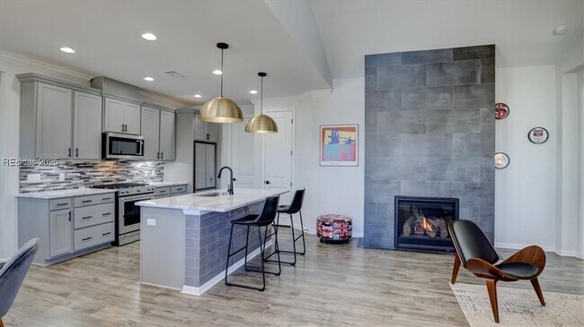 Building Photo - 1571 Shoreside Dr