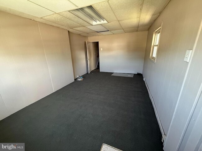 Building Photo - 16 Delsea Dr N