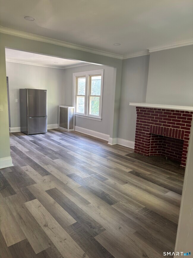 Building Photo - 67-69-69 Westbourne Pkwy