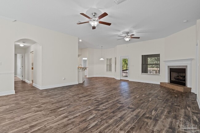 Building Photo - 5810 Red Cedar St