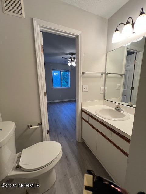 Building Photo - 522 S Kerr Ave