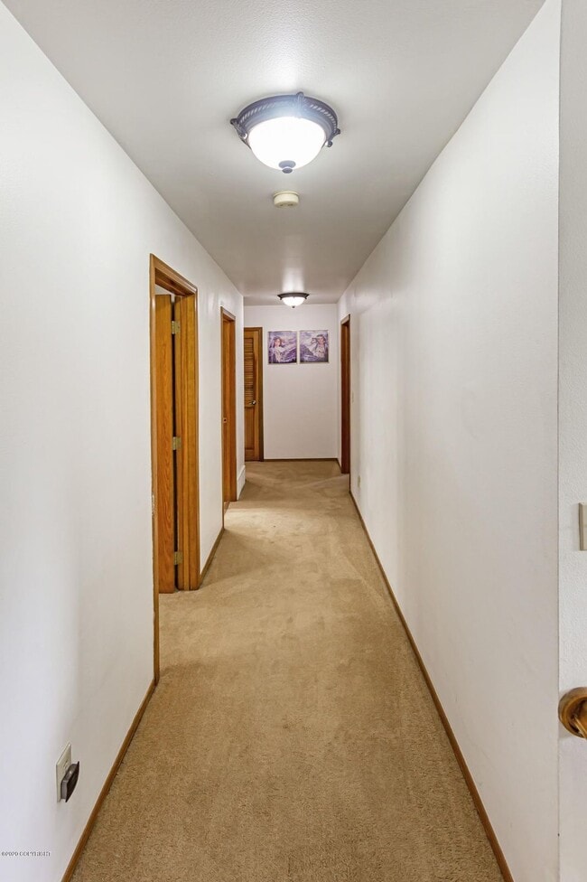 Building Photo - 11070 Equestrian St