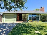 Building Photo - 1251 Middlefield Ave