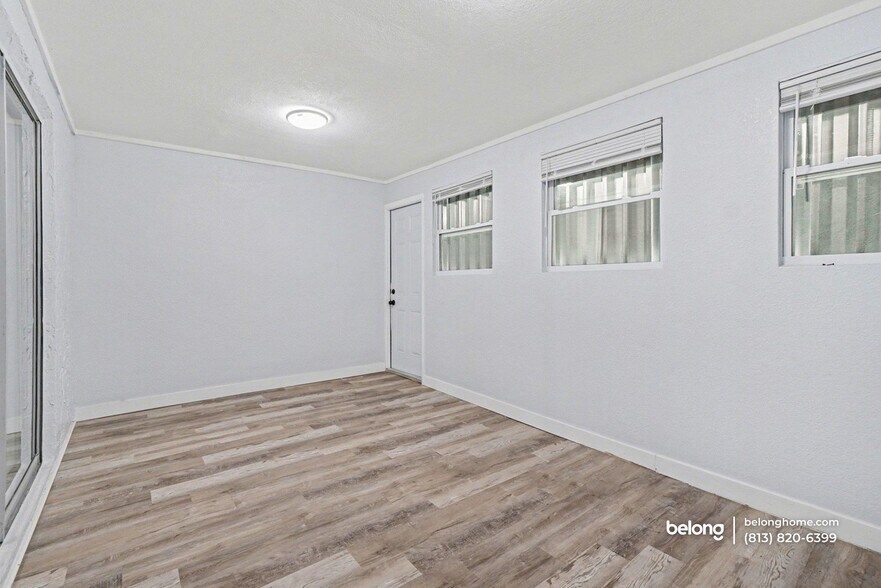 Building Photo - 22257 Yonkers Ave