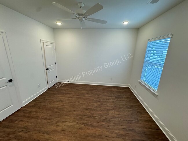 Building Photo - 3BR/3.5BA For Rent