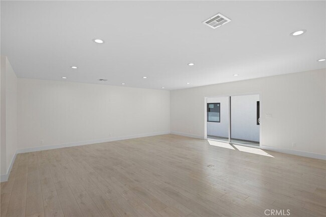Building Photo - 16734 Tribune St