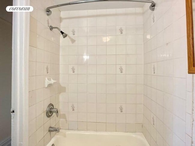 Building Photo - 216 Winthrop St