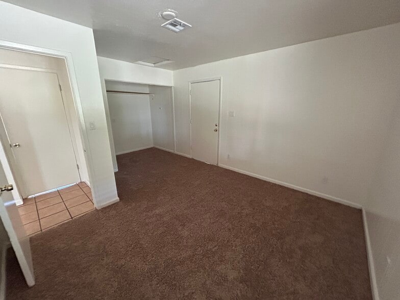 Building Photo - 5132 W Osborn Rd