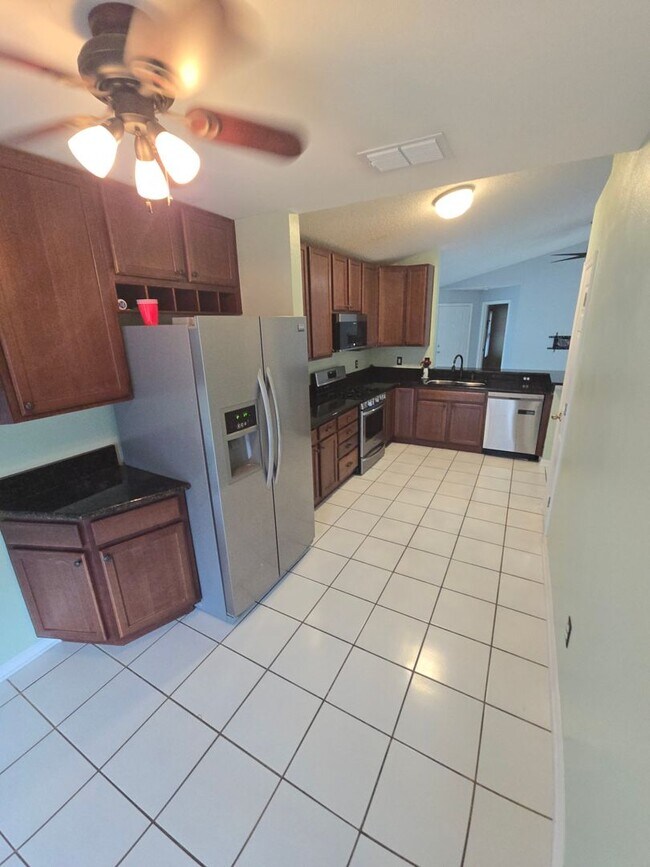 Building Photo - 3/2 Home in Valrico ***MOVE-IN SPECIAL/$500 OFF 2ND MONTH!!***