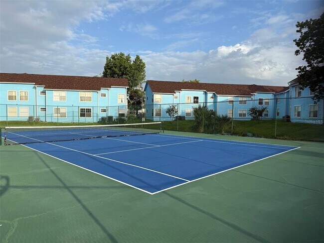 Building Photo - 2745 N Poinciana Blvd