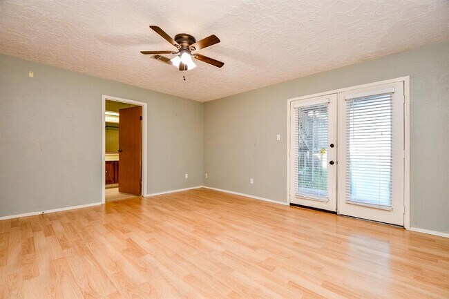 Building Photo - 1218 Briarmead Dr