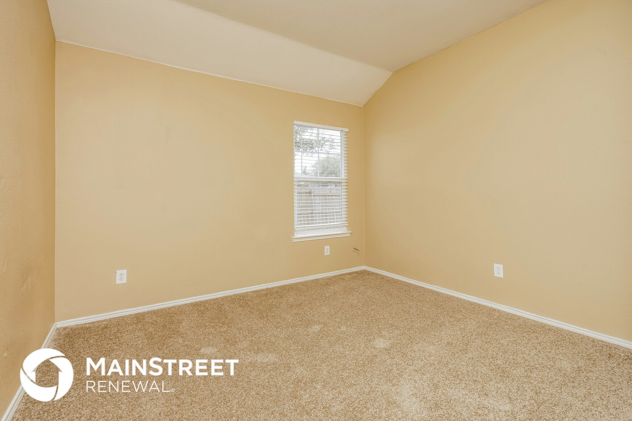 Building Photo - 1611 Emily Ln