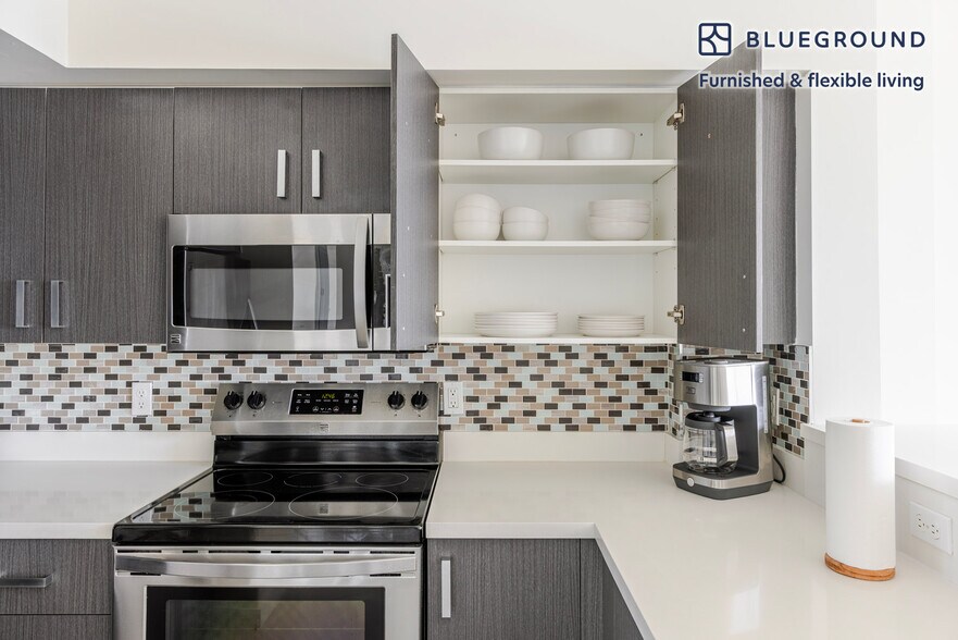 Building Photo - 729 NW 2nd St