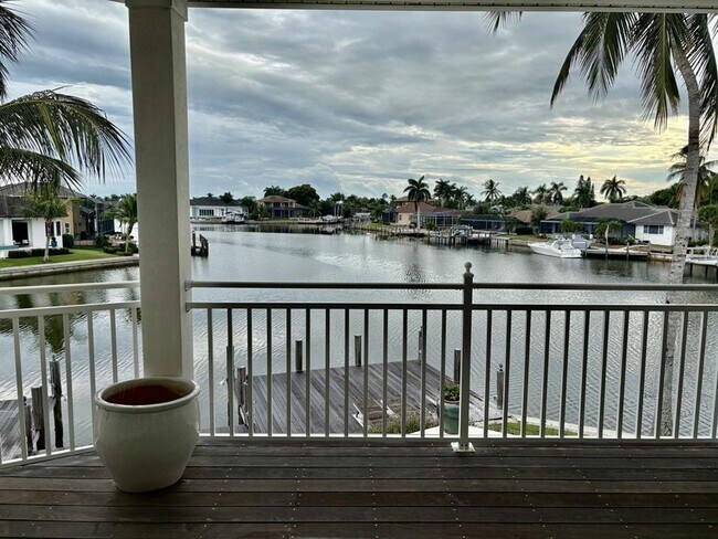 Building Photo - home