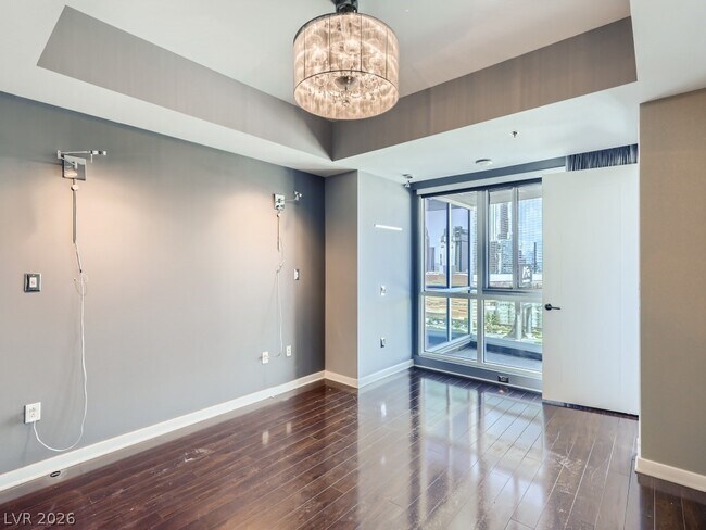 Building Photo - 4575 Dean Martin Dr