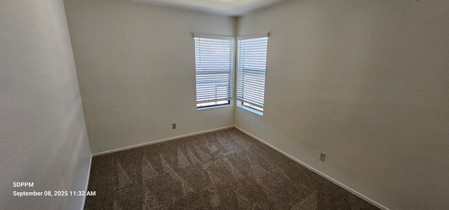Building Photo - EL CAJON - Nice 3 Bedroom 2.5 Bath Townhou...