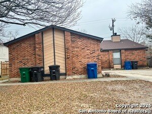 Building Photo - 6311 Waddesdon Wood