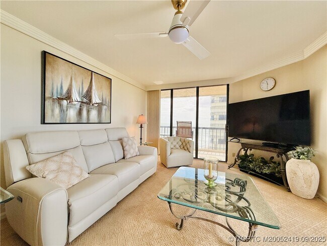 Building Photo - 9500 S Ocean Dr