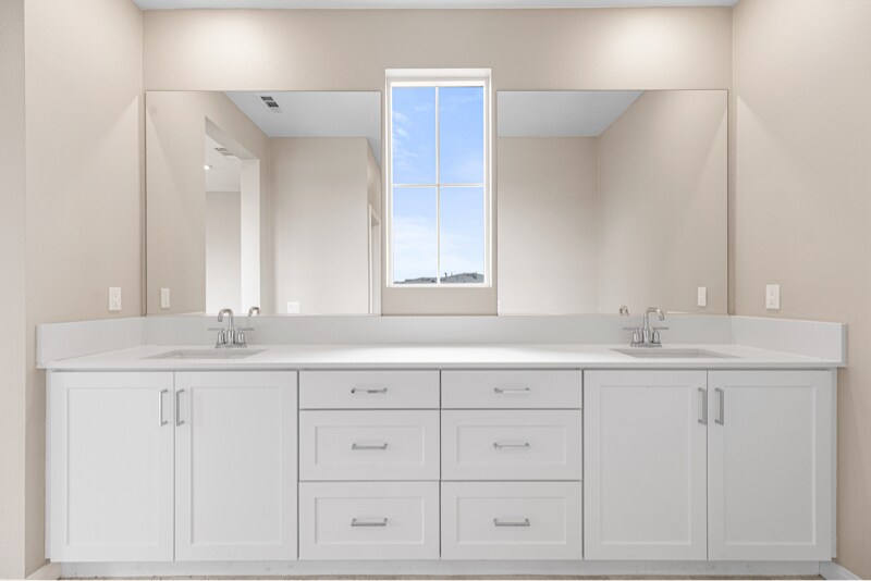 Building Photo - 2195 Bluestone Cir