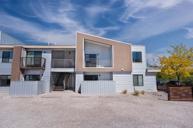 Building Photo - Shoofly Station Apartments