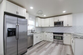 Building Photo - 3 Bed/1 Bath Duplex in Central Richland