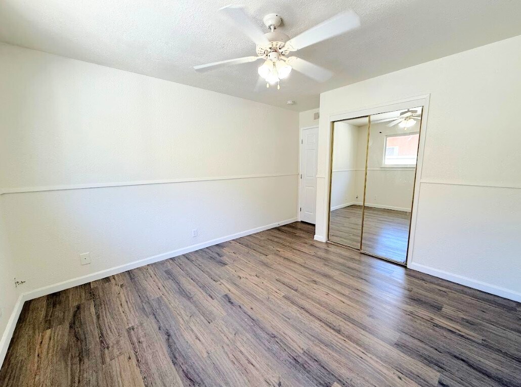 Building Photo - 2972 Bedford Dr
