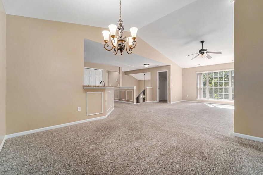 Building Photo - 22209 Chesapeake Cir