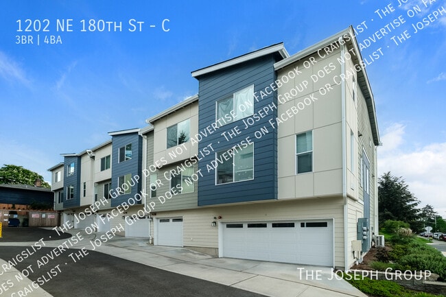 Building Photo - 1202 NE 180th St