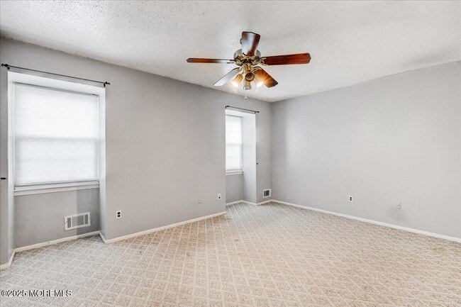 Building Photo - 604 Ezara Ct