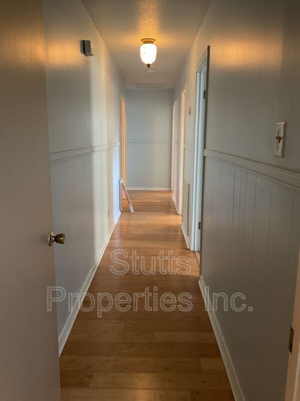 Building Photo - 1810 Marlborough Blvd