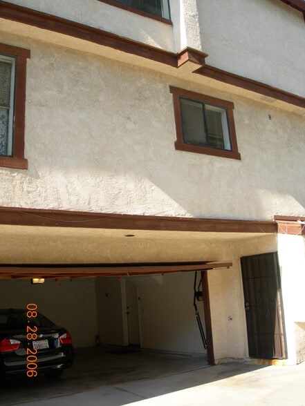 2 Car Garage - 819 S Golden West Ave