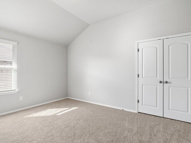 Building Photo - 308 Rimrock Ct