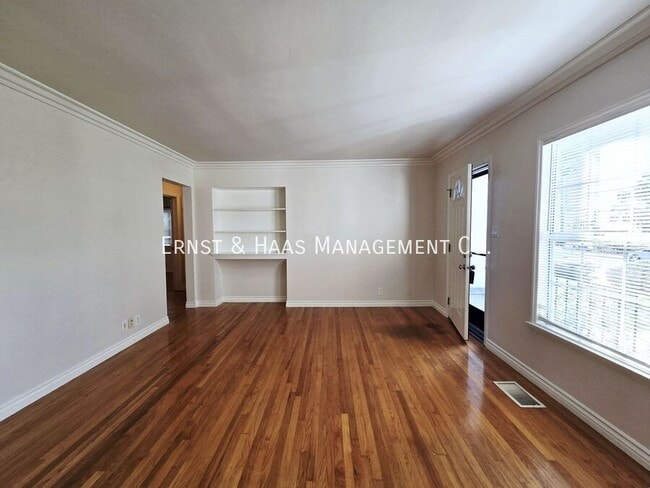 Building Photo - 5331 E The Toledo