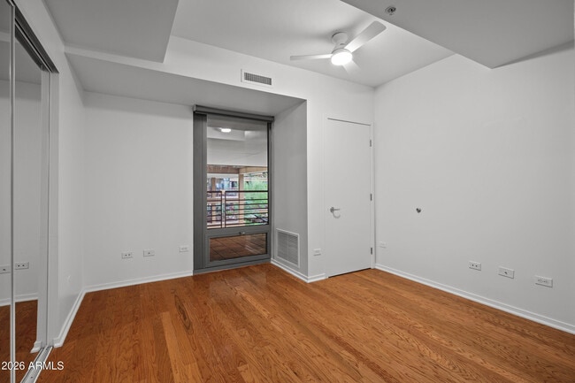 Building Photo - 7141 E Rancho Vista Dr