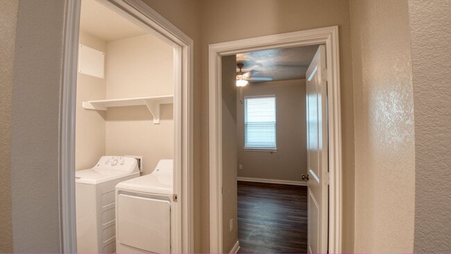 Building Photo - Spacious Single-Family Home Available Now!