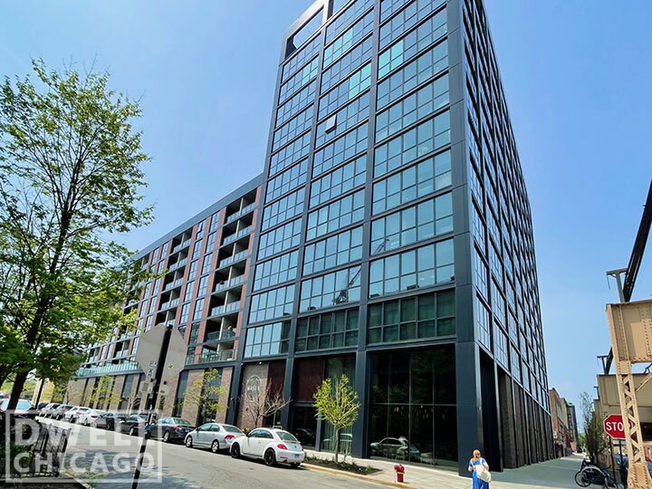 Building Photo - 17 N Ada St