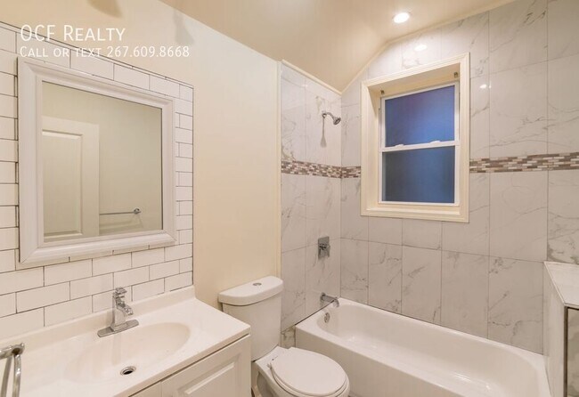 Building Photo - 723 S 56th St