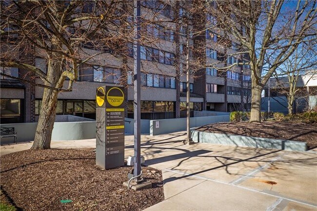 Building Photo - 750 Washington Rd